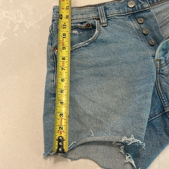 Abercrombie and Fitch 90’s Baggy Short Low Rise - Picture 6 of 6